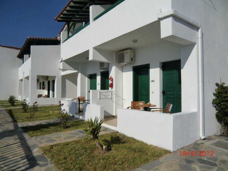 Skiathos Club Hotel & Suites Василиас Экстерьер фото