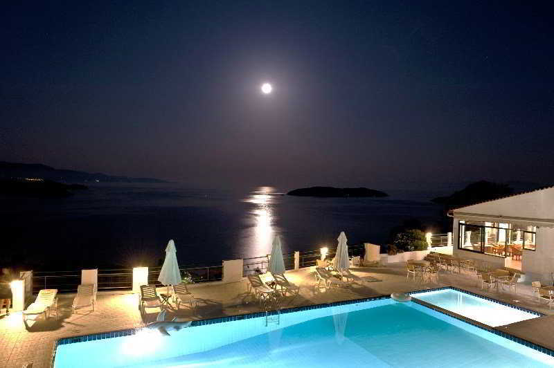 Skiathos Club Hotel & Suites Василиас Экстерьер фото