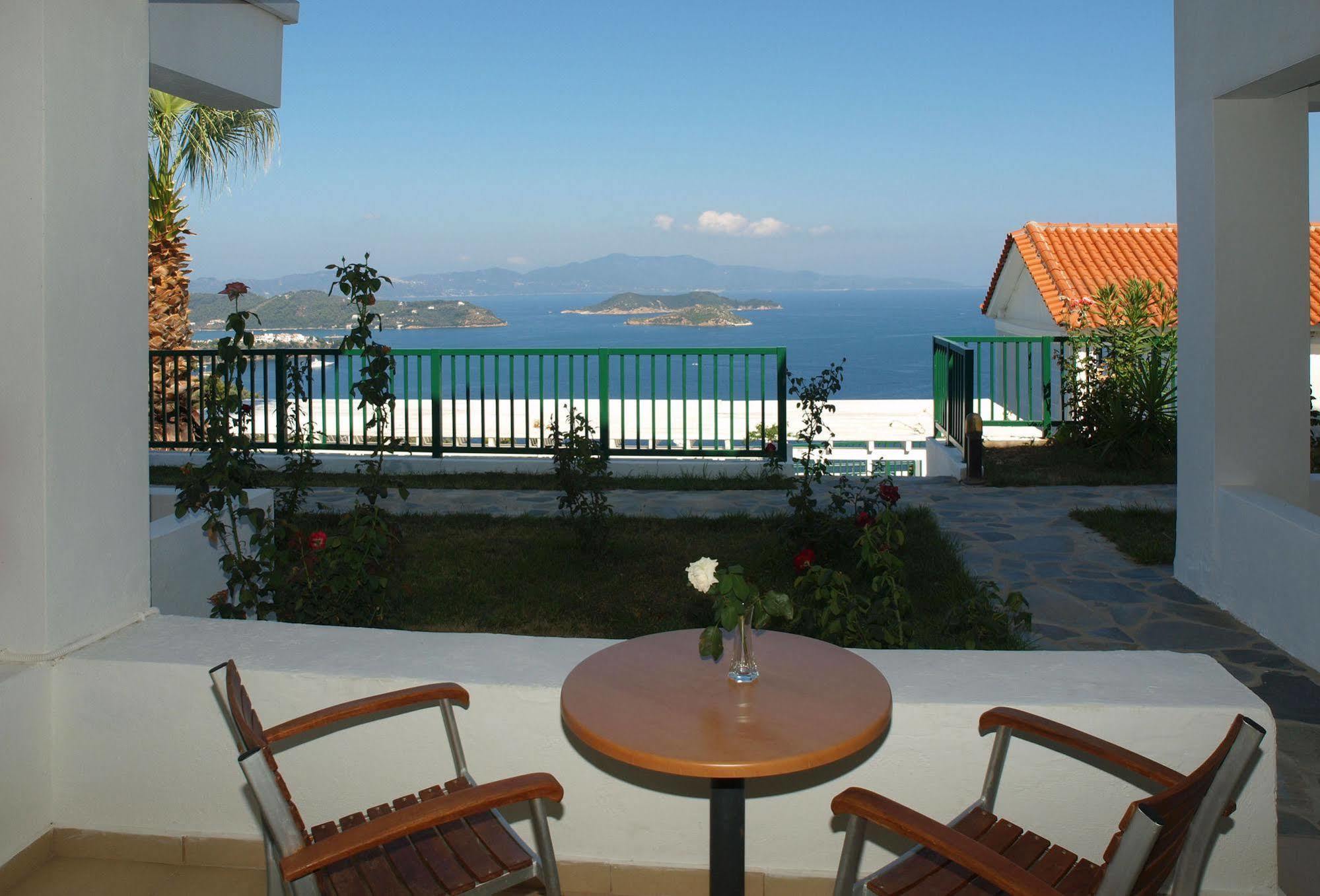Skiathos Club Hotel & Suites Василиас Экстерьер фото