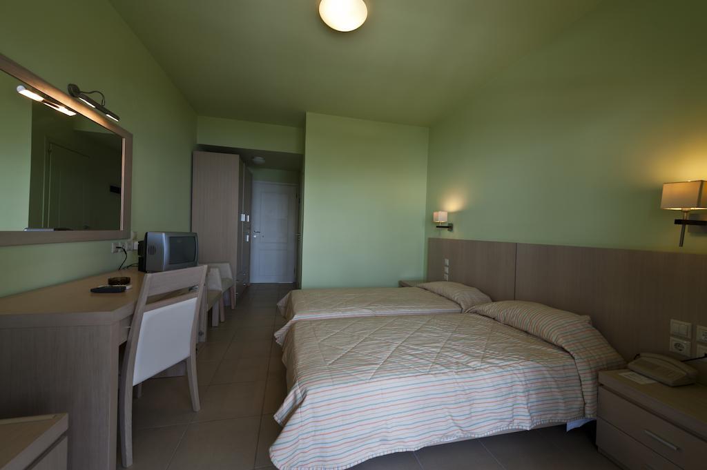 Skiathos Club Hotel & Suites Василиас Экстерьер фото