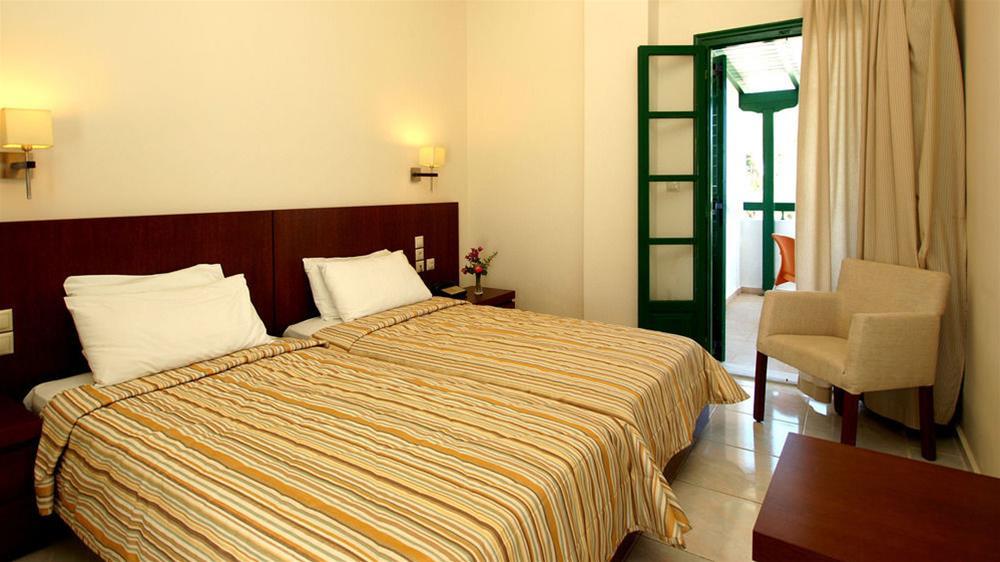 Skiathos Club Hotel & Suites Василиас Экстерьер фото
